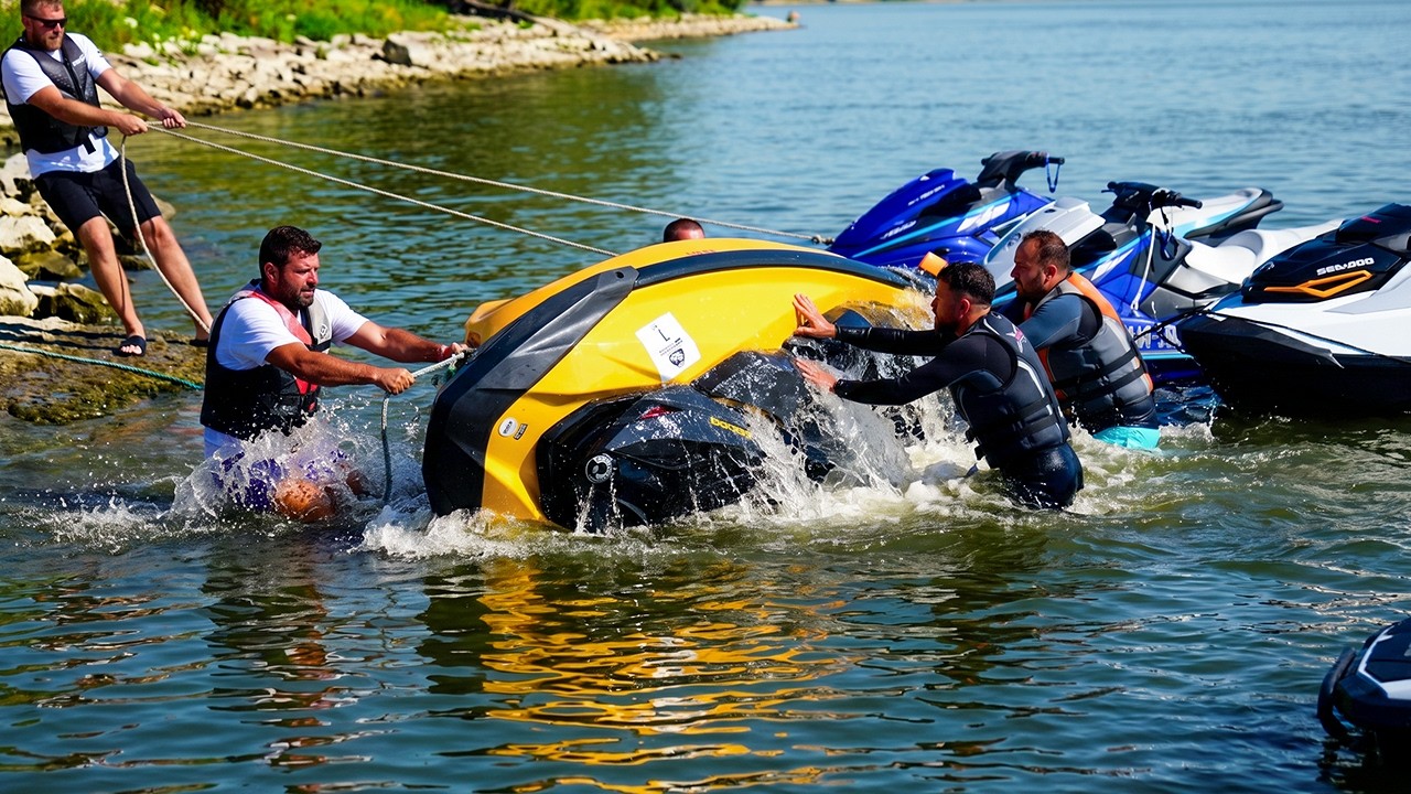 Πάθαμε σοκ στο Δούναβη: Βυθίστηκε το Jet Ski || Ep.2 – Video