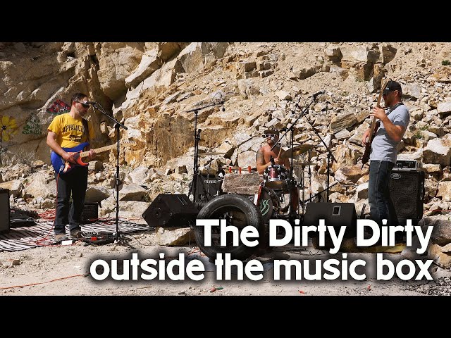 The Dirty Dirty - Full Set (outside the music box)