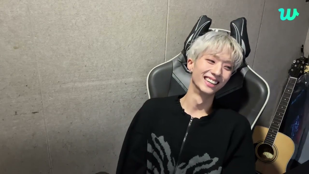 221226 P1Harmony Jiung Live: 웅얼웅얼⭐️