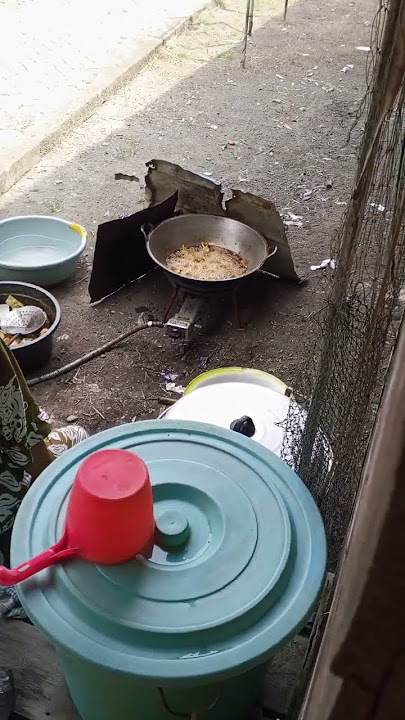 goreng ikan di luar rumah #shorts