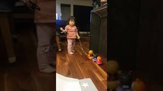【1歳7か月】お散歩アンパンマンを巧みに操る赤ちゃん※後半は撮影ミス（2021/11/6）