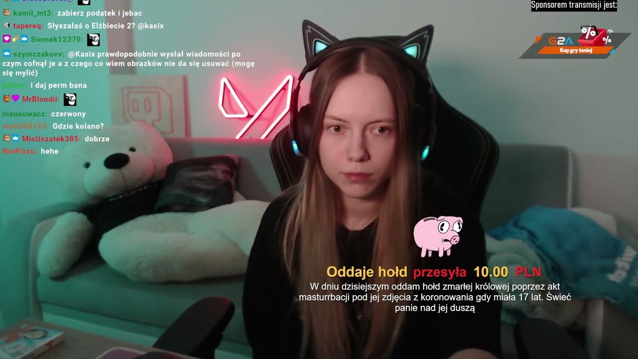 KASIX WIDZ ODDAJE HOŁD KRÓLOWEJ