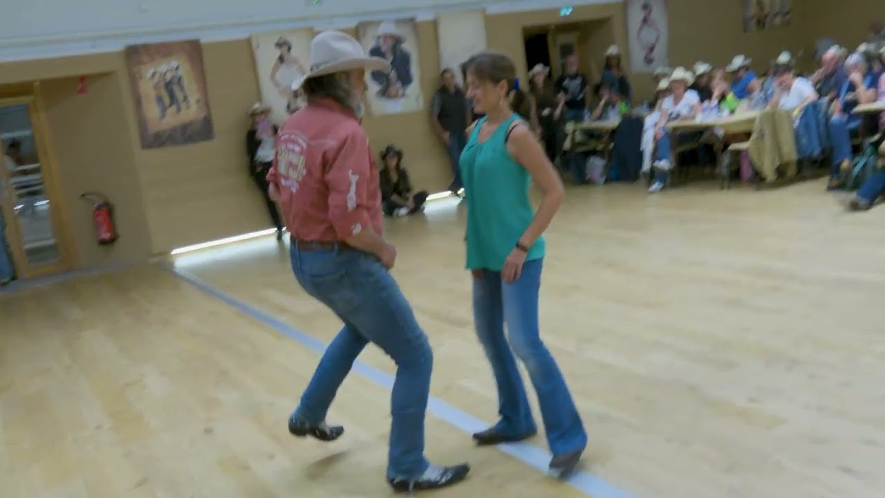 CHEERS   Jgor PASIN et Barbara COSATTO   NO TE KANSAS  13 sept 2025  Veyre Monton (63)