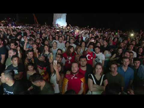 Hayko Cepkin - Fırtınam  (Concert Live) (İzmir Gündoğdu Meydanı - 19 Mayıs 2019)