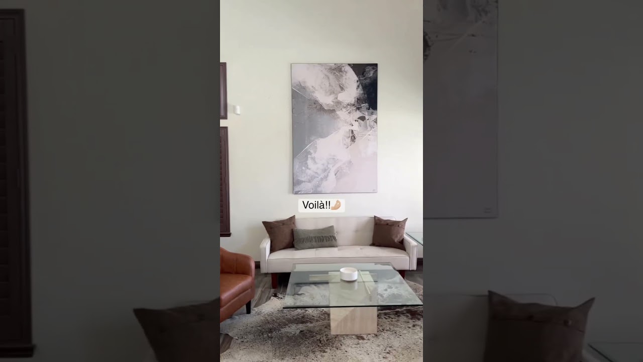 Easily switch out your art at any time for any season & mood. Love the aesthetic @helenelane_ 👏