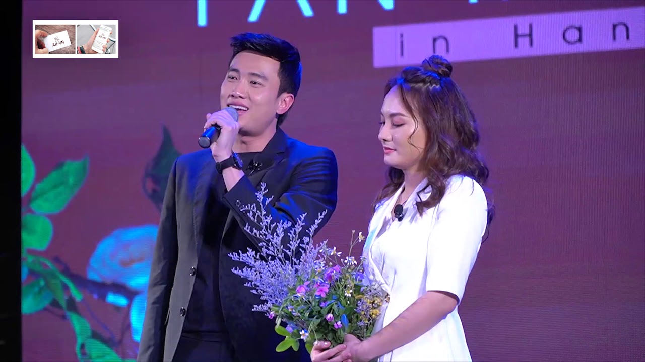 Fan hâm mộ bắt Quốc Trường diễn lại cảnh cầu hôn Bảo Thanh khóc như mưa