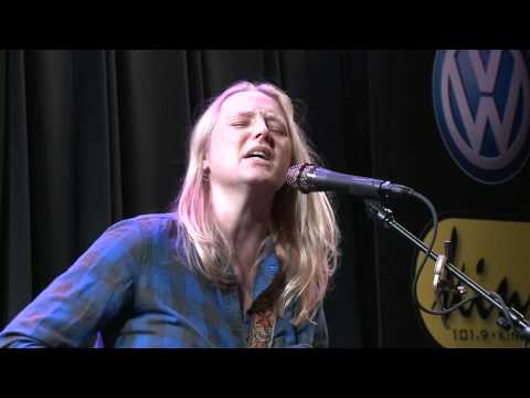 Lissie - Everywhere I Go (Bing Lounge)