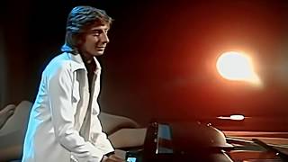 Video thumbnail of "Barry Manilow   Mandy [1974]"