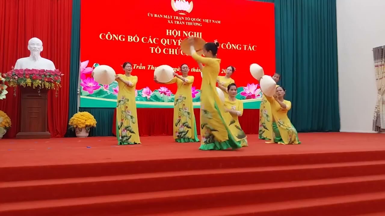 Múa Xin chào Việt Nam CLB nhân Sơn xã Trần thương 