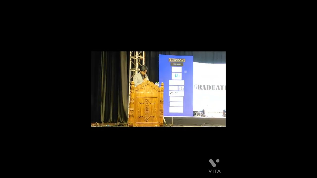 Emcee Ajit Shukla hosting FDDI Graduation Show