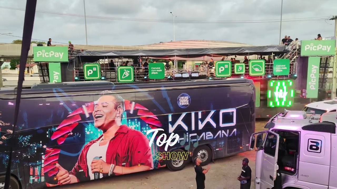 Banda Grafith passando o som no 1° dia de Carnatal 2025 