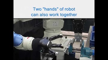 Motoman dual arm robot with adaptive gripper and 3D vision