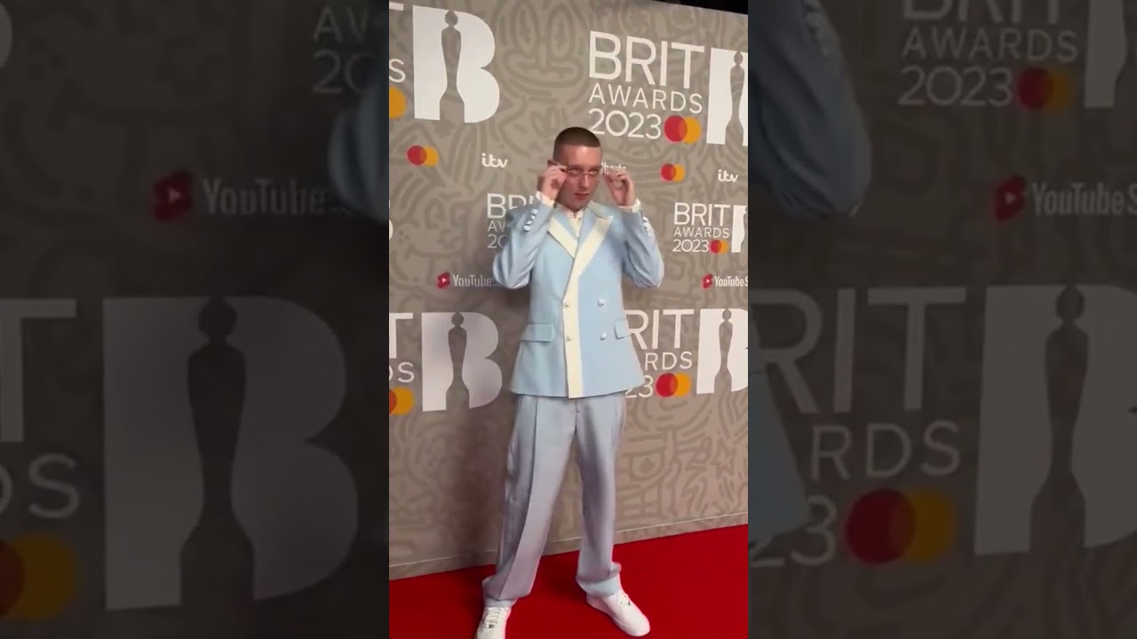 Lets go #BRITs 🤘 #Shorts adlı videoyu YouTube'da izle Lets go #BRITs 🤘 #Shorts adlı videoyu YouTube'da izle