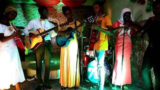 Guitar & Violin Cl Presenting In One Of Their Outing 2020