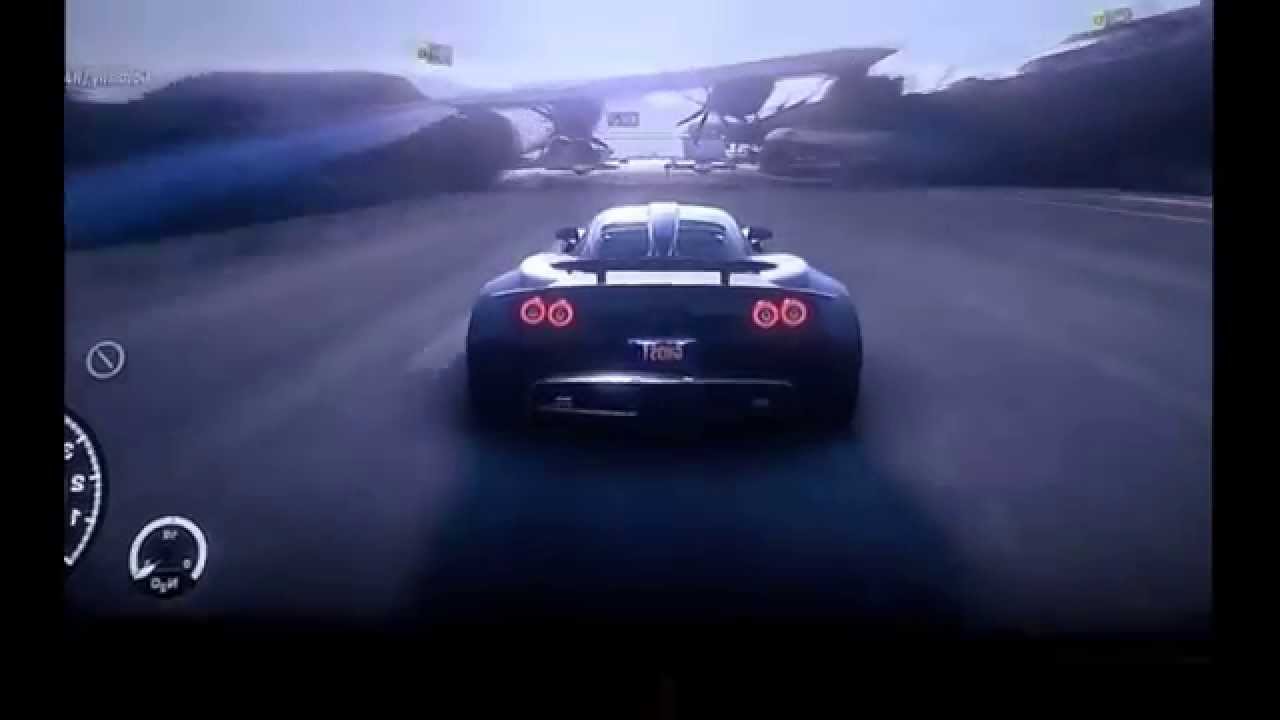 Hennessey-Venom-GT-vs-Koenigsegg-Agera-Drag-Race---YouTube