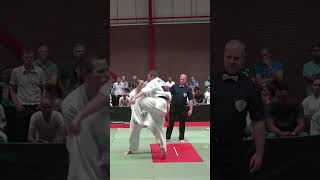 🇳🇱 Mitchell de Bont WRECKED Ballsy Yellow & Green Belts #headkickko #karate