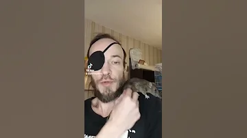 Два пасюка. 😁 Пасюк на руках? Это не мистика. 😂