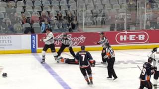 Great Fight between San Diego Gulls & The Rampage