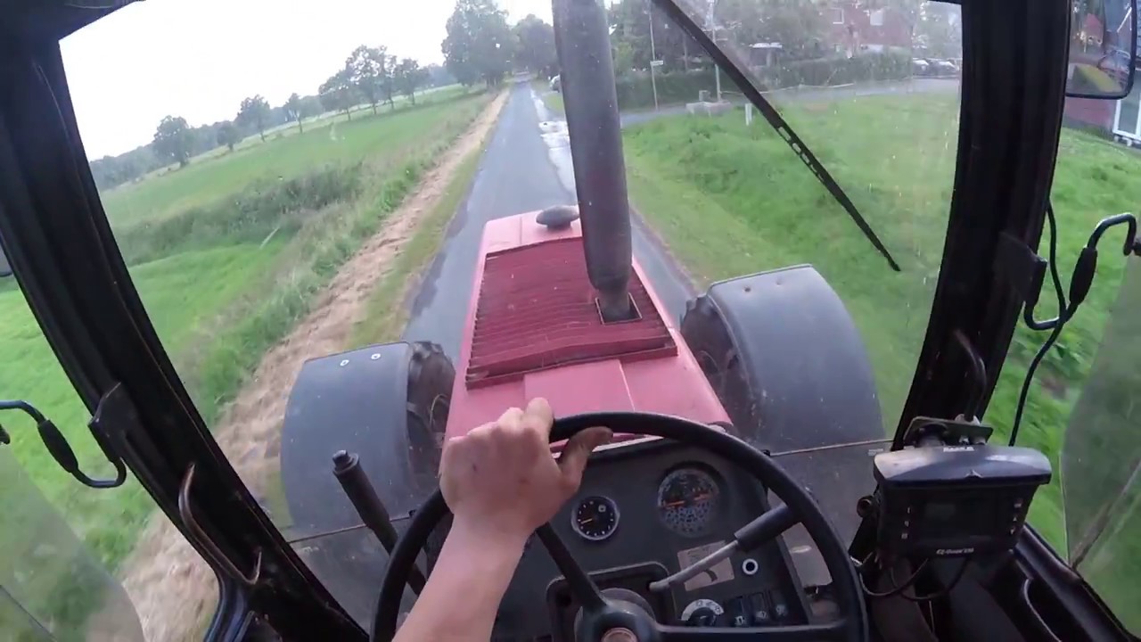 Case 1455 XL Fahrersicht Grashäckseln