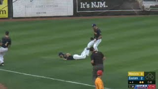 Rodgers makes diving snag for EL East All-Stars
