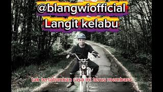 Lagu ini di ciptakan oleh sendiridi ambil dari problem pribadi. / roman kehidupan 