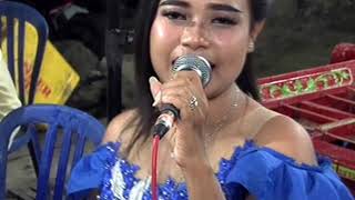 PODANG KUNING  GEJUL GADON HERLINA MORENA BIBIR SEXI