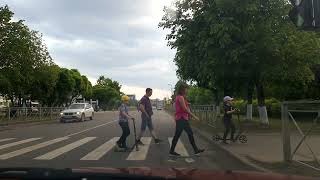 видео: Катаюсь по Тихвину.  Экскурсия вдоль и поперек за час до звонка. картинка: Катаюсь по Тихвину.  Экскурсия вдоль и поперек за час до звонка.