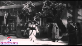 Aaj Yahaan Kyon Andhkaar Hai - Mohammed Rafi - MAYA MACHINDRA - Raaj Kumar, Nirupa Roy
