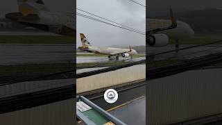Etihad Airways Airbus A321XLR takeoff from Phuket International Airport VTSP-HKT 8/5 Runway cafe