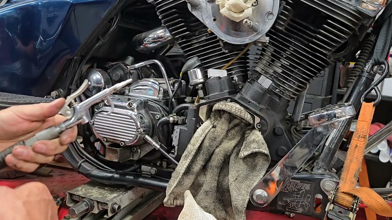 New Bike For My Buddy Jones @SilverNutsGarage-di5ls - YouTube