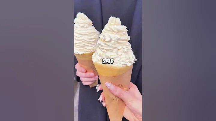 What did the entire hair salon do when your boyfriend sent you a text about “looking like a freak”