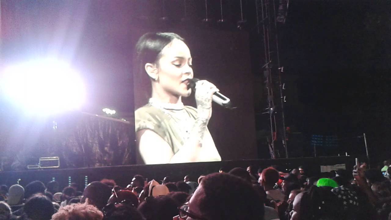 Rihanna - Desperado (Live At Made In America