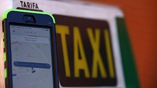 Spanish taxi drivers strike against Uber and Cabify screenshot 4