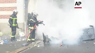 Protesters in Rennes set cars and rubbish ablaze