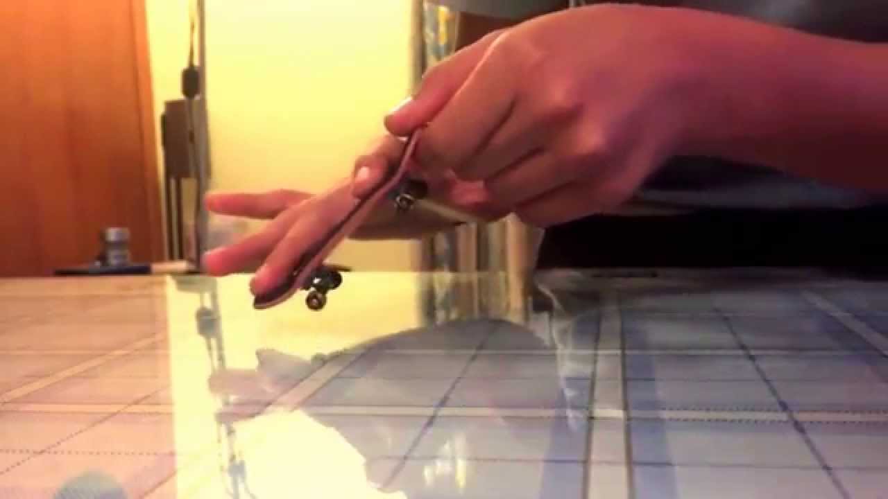 !!Tutorial de fingerboard!! heelflip YouTube