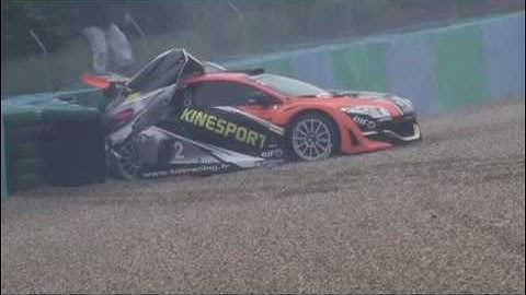 Renault Megane Trophy - Magny cours qualifying crash