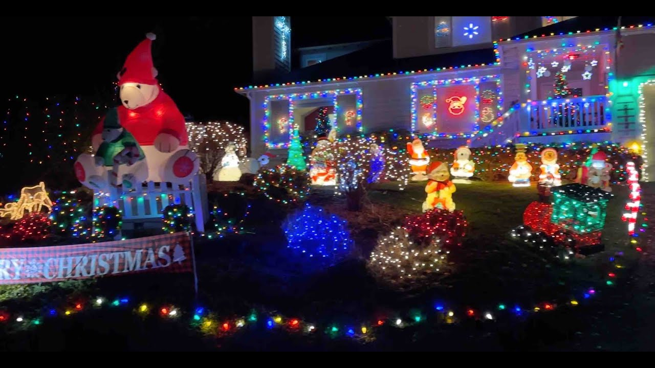 Hawkins Christmas Lights 2022 Seattle area Bainbridge Island, WA