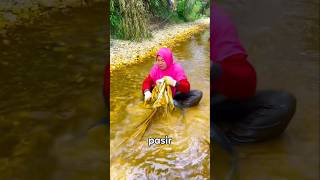 ternyata pasir di dalam karung itu ada emasnya #shorts