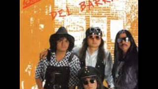 Video thumbnail of "Banda Bostik-  La calle y yo"