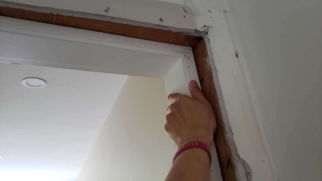 How to easily remove door frame tricks. 如何轻松去除门框小技巧 YouTube