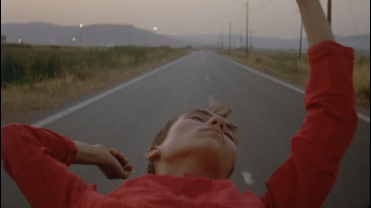 Guarda Sworr. - TRYIN (Official Music Video) su YouTube Guarda Sworr. - TRYIN (Official Music Video) su YouTube