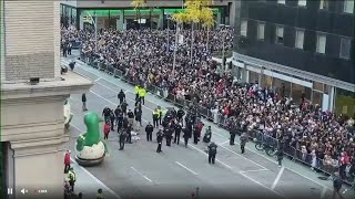 Protesters disrupt Thanksgiving Day Parade in NYC