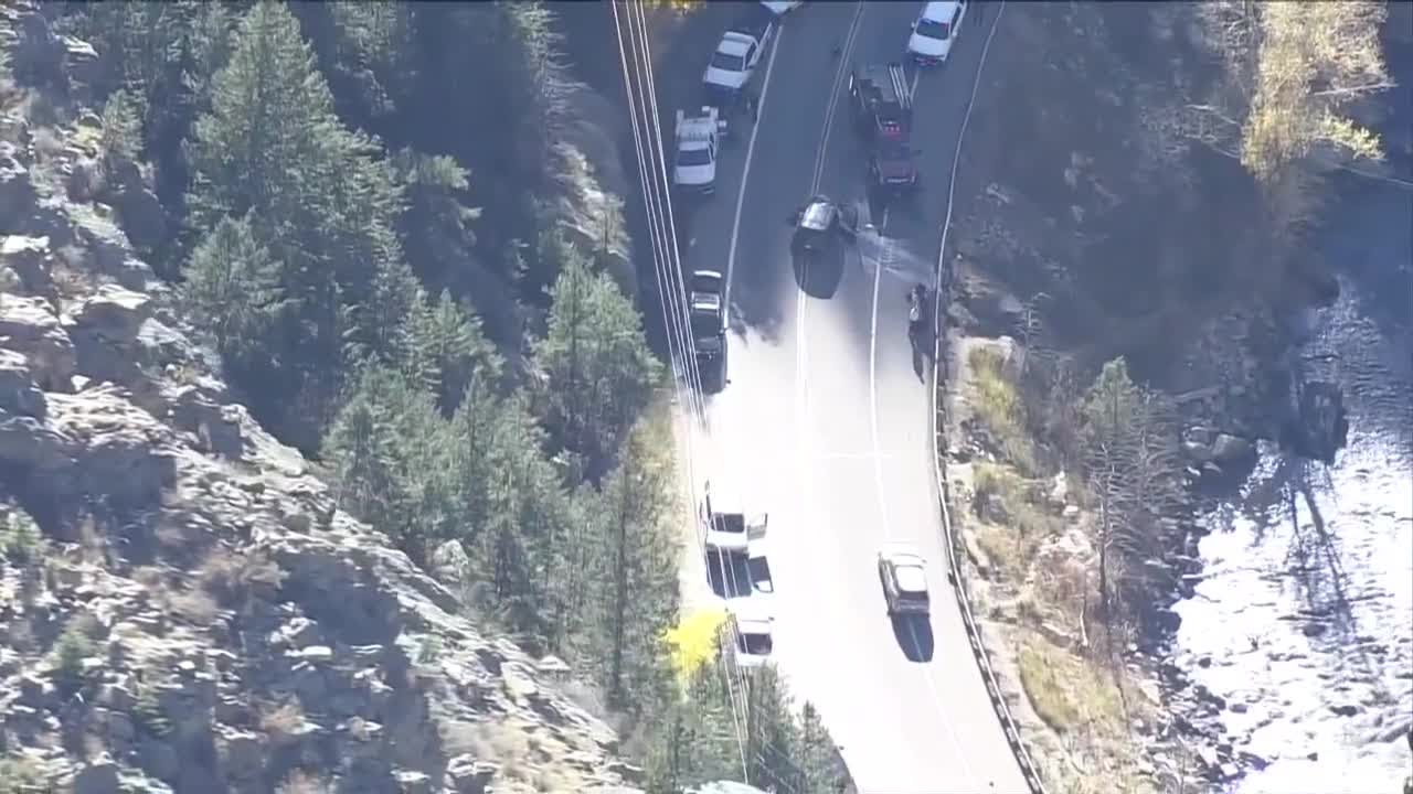 Officials identify suspect, uninvolved driver killed after pursuit ends in crash in Clear Creek Co.