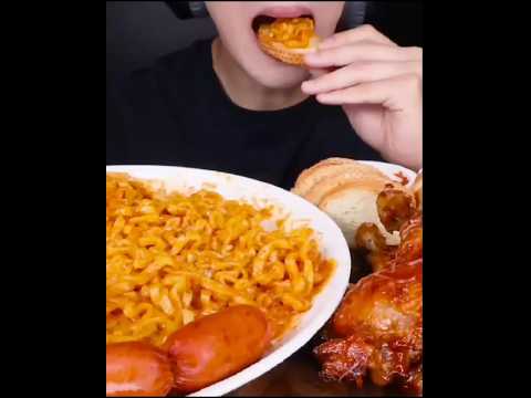 Mukbang Spicynoodlesoup Biggbites Food Koreanfood Eating Eatingvideos Foodie Yummy