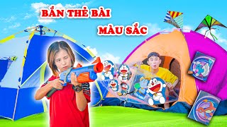 Thử Thách Bịt Mắt Bắn Thẻ Bài Màu Sắc Và Chơi Đuổi Hình Bắt Chữ Ở Trong Lều - Phim Hài Táo Vàng Vlog