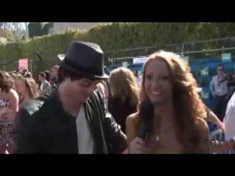 Ian Somerhalder en la alfombra "azul" de los TCA -...