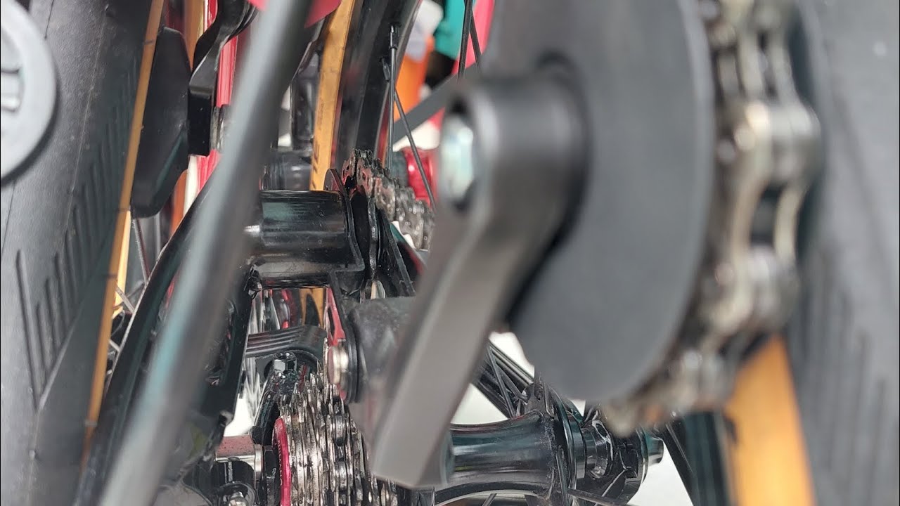 L-TWOO FOLD B Derailleur Brompton (Trifold) - YouTube