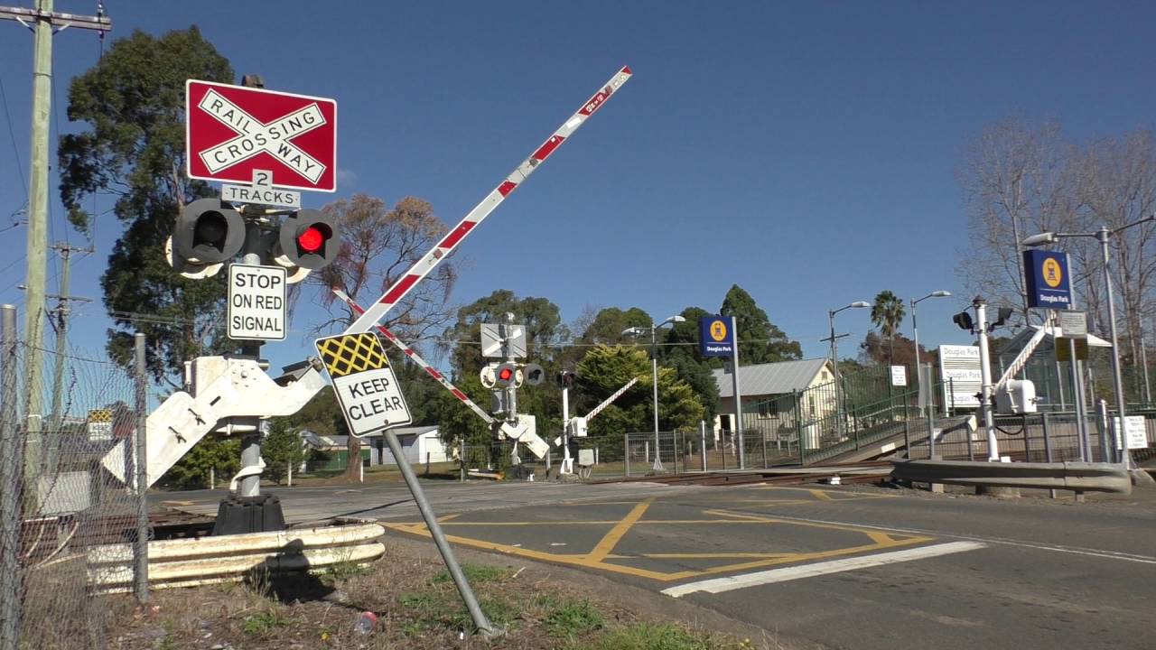 Douglas Park Level Crossing, NSW, Australia. YouTube