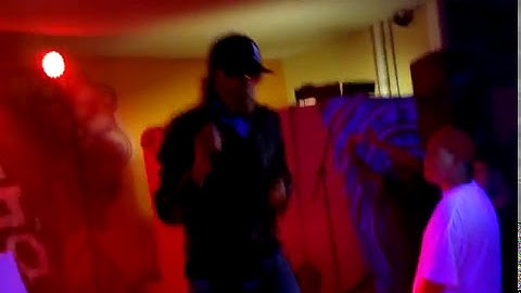 Thumbnail of Zug Izland performs Sunny Day