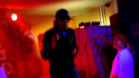 Thumbnail of Zug Izland performs Sunny Day